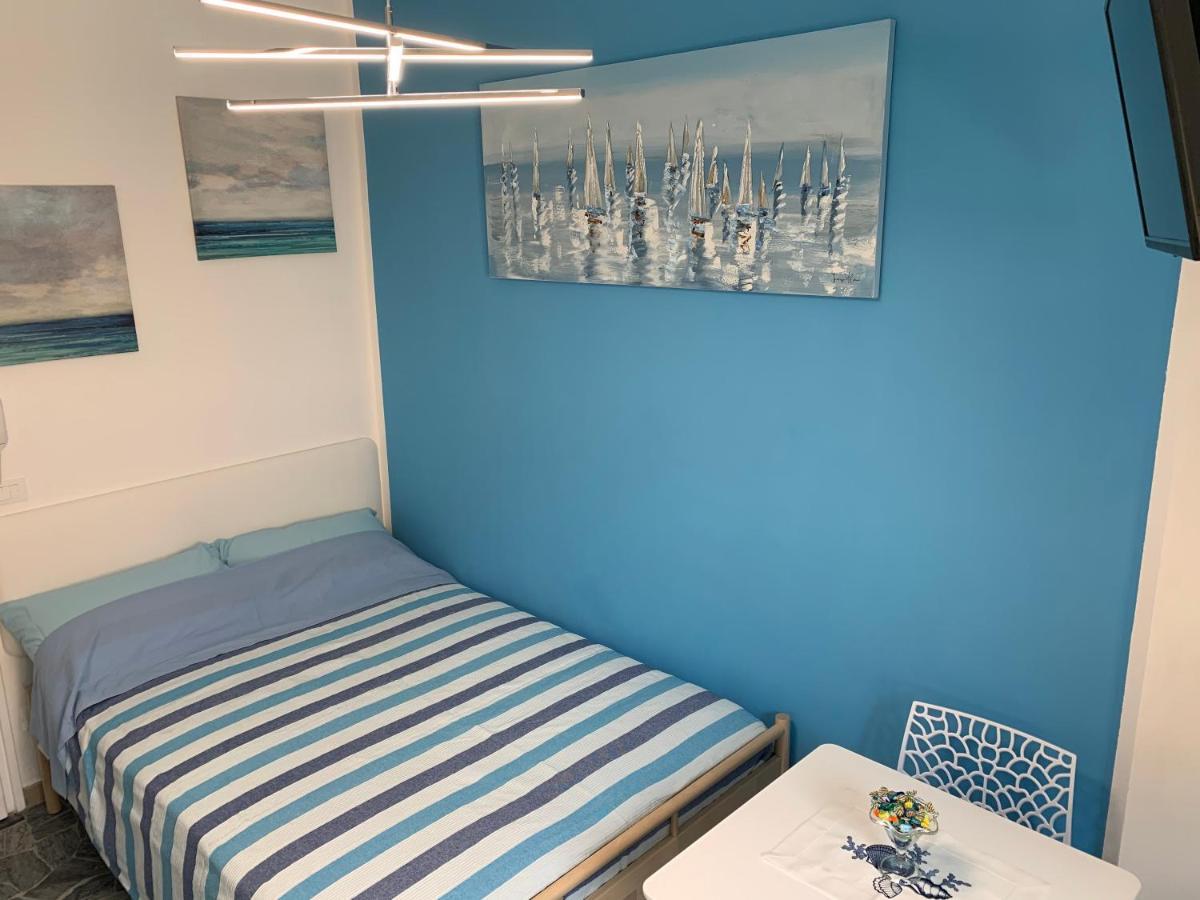 Indipendent Blue Apartment Ferrara Exterior photo